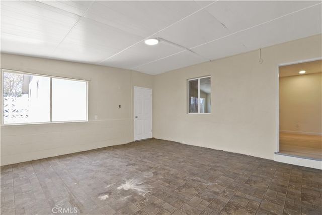 8633 Rosena, Fontana, CA 92335
