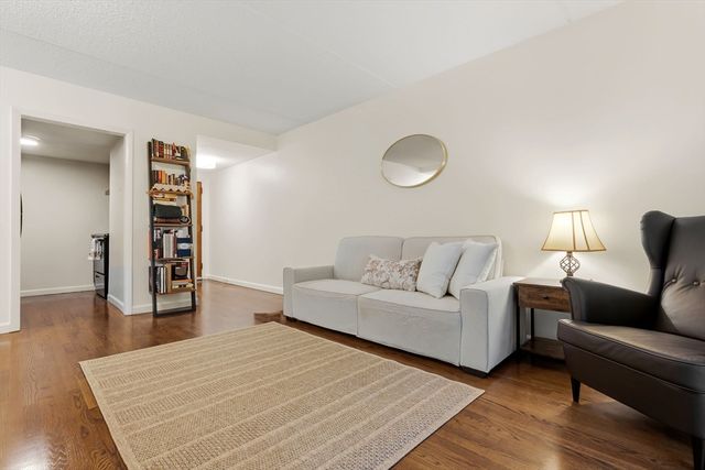390 Broadway L2, Somerville, MA 02145