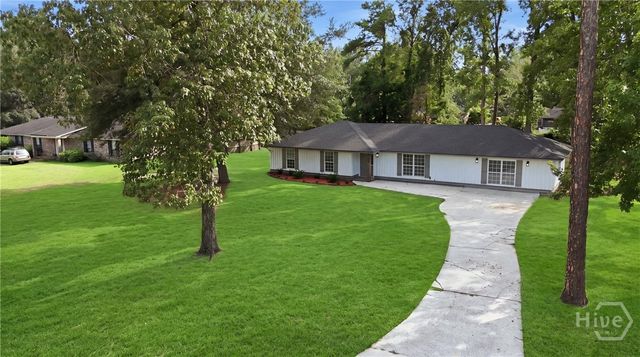 131 Bea Road, Richmond Hill, GA 31324