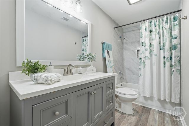 131 Bea Road, Richmond Hill, GA 31324