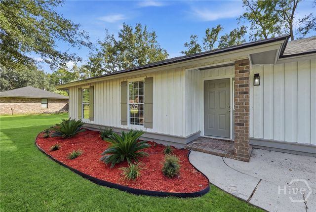 131 Bea Road, Richmond Hill, GA 31324