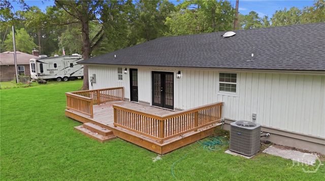 131 Bea Road, Richmond Hill, GA 31324