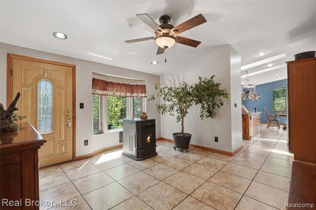 3167 Roods Lake Road, Lapeer, MI 48446