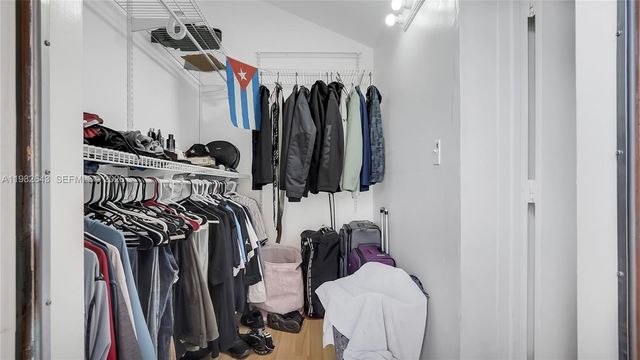 13731 SW 84th St A-11, Miami, FL 33183