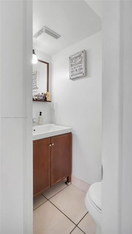 13731 SW 84th St A-11, Miami, FL 33183