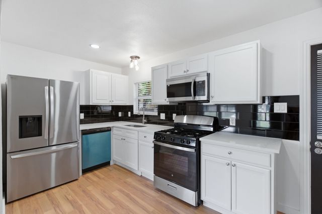 552 Souder Drive, Hurst, TX 76053