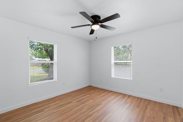 552 Souder Drive, Hurst, TX 76053