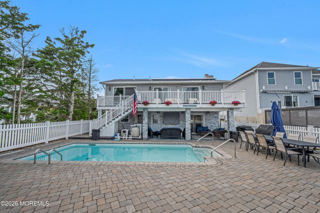 15 Seville Drive, Brick, NJ 08723
