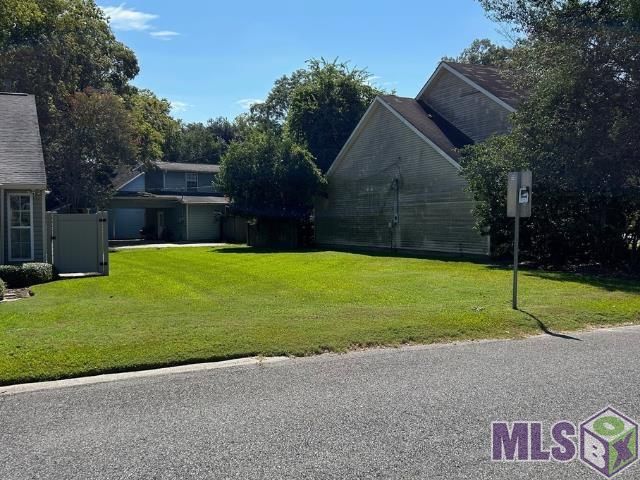 373 Heatherwood Dr, Baton Rouge, LA 70808