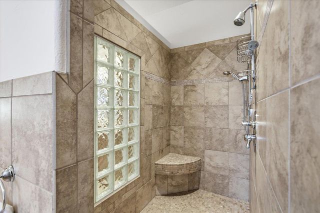 2708 Springwood LN, Georgetown, TX 78628