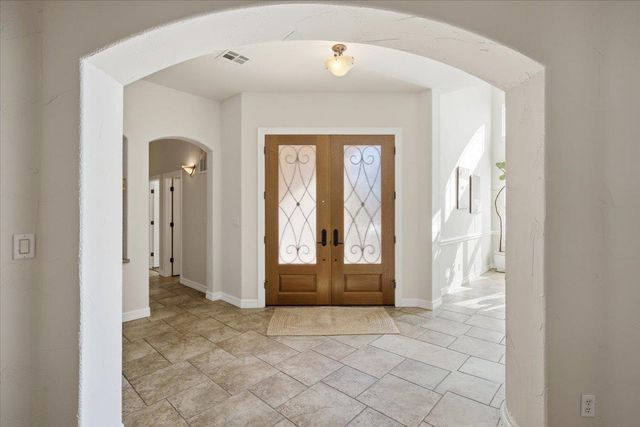 2708 Springwood LN, Georgetown, TX 78628