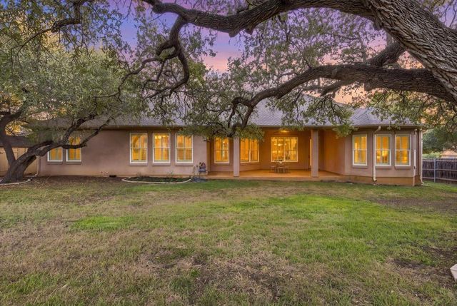 2708 Springwood LN, Georgetown, TX 78628