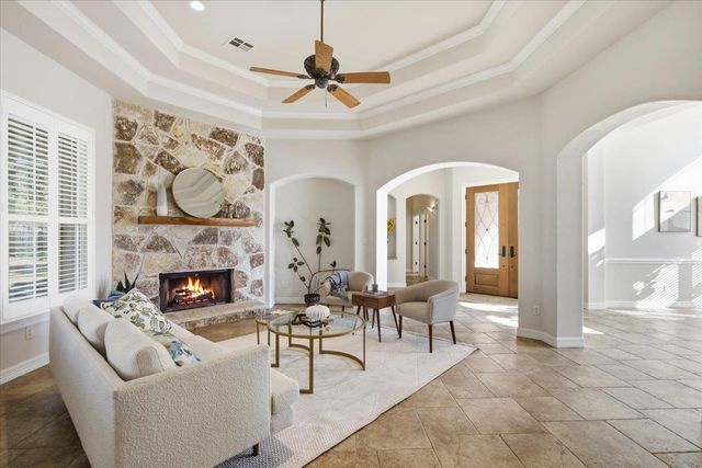 2708 Springwood LN, Georgetown, TX 78628