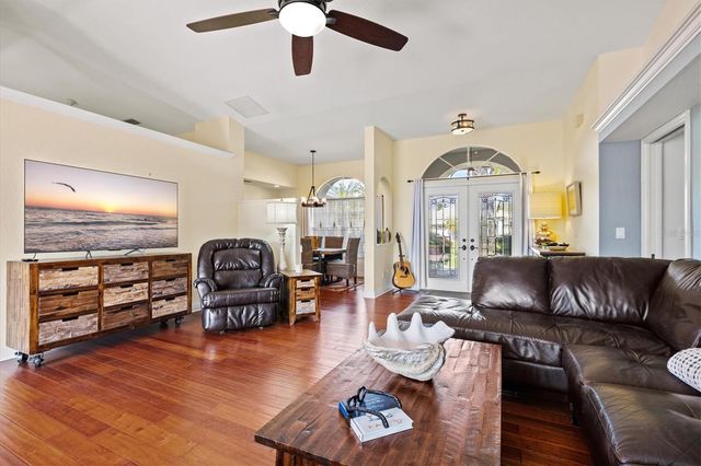 439 LAKE OF THE WOODS DRIVE, Venice, FL 34293