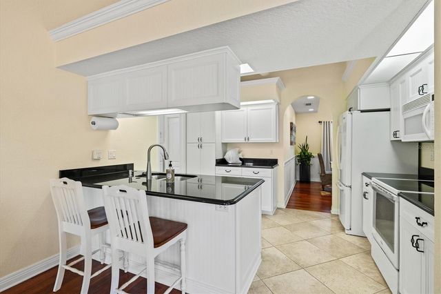 439 LAKE OF THE WOODS DRIVE, Venice, FL 34293
