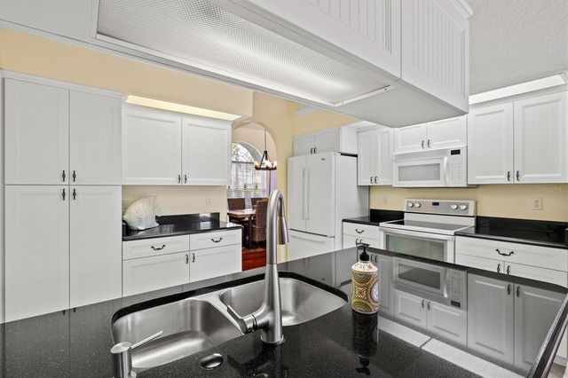 439 LAKE OF THE WOODS DRIVE, Venice, FL 34293