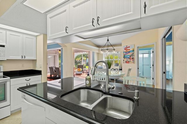 439 LAKE OF THE WOODS DRIVE, Venice, FL 34293