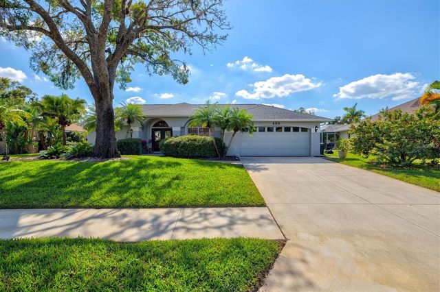 439 LAKE OF THE WOODS DRIVE, Venice, FL 34293