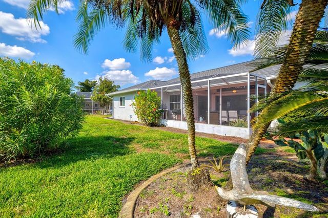 439 LAKE OF THE WOODS DRIVE, Venice, FL 34293
