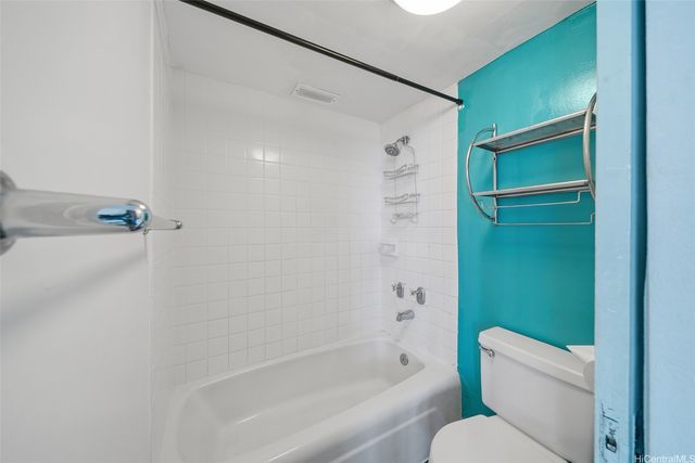 444 Kanekapolei Street 810, Honolulu, HI 96815