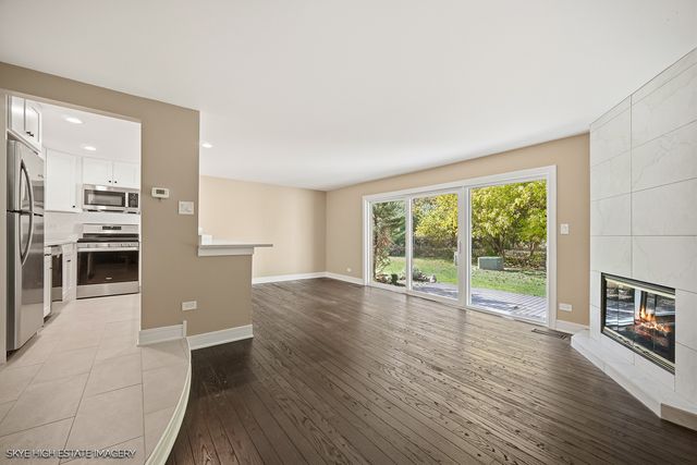 19 Cour Leroux, Palos Hills, IL 60465