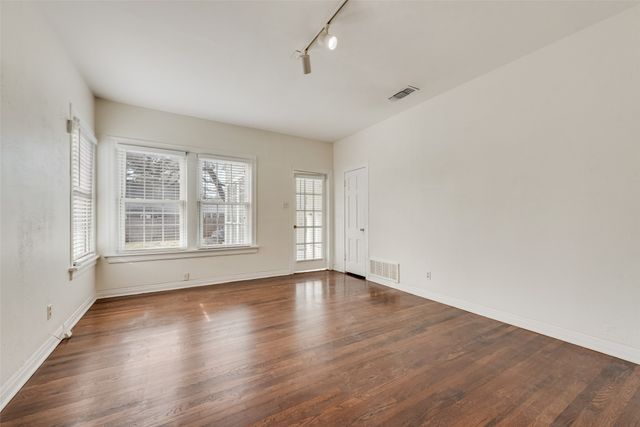 2524 Daisy Lane, Fort Worth, TX 76111