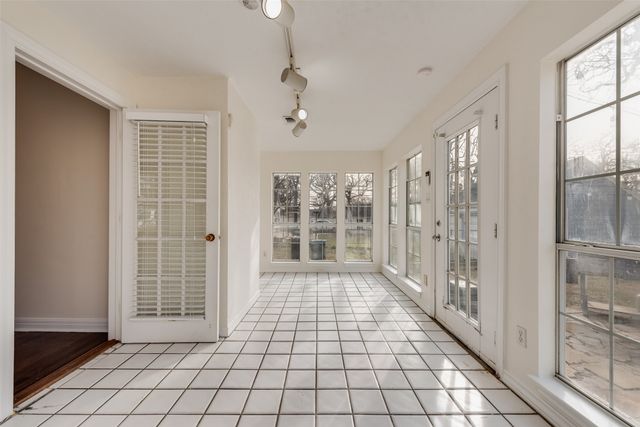 2524 Daisy Lane, Fort Worth, TX 76111