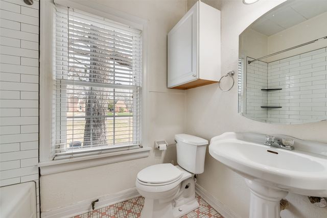 2524 Daisy Lane, Fort Worth, TX 76111