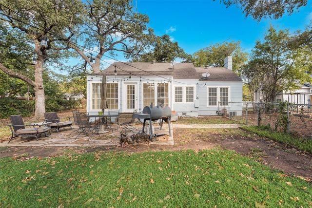 2524 Daisy Lane, Fort Worth, TX 76111