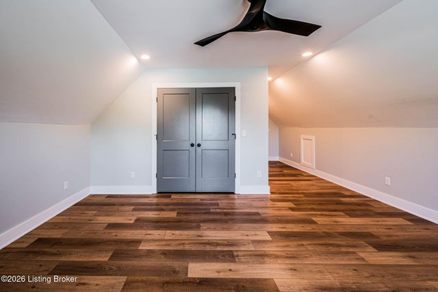 1724 Leyben Ct A, Bowling Green, KY 42103
