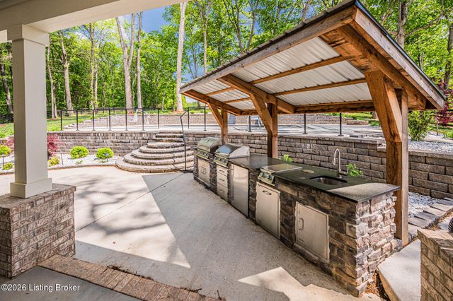 1724 Leyben Ct A, Bowling Green, KY 42103