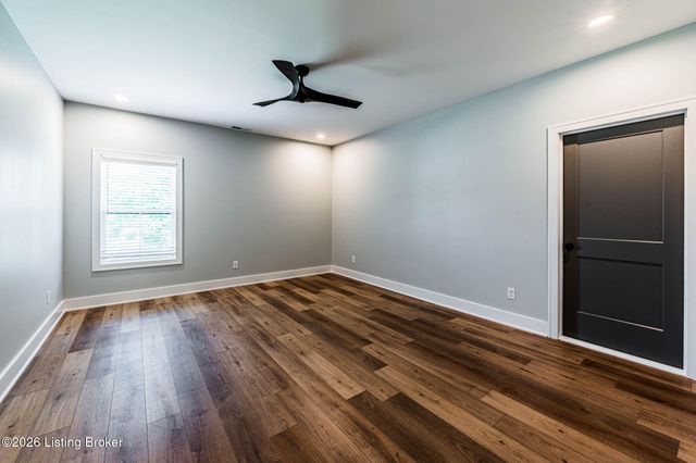 1724 Leyben Ct A, Bowling Green, KY 42103