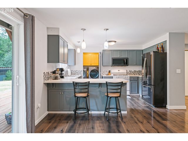 265 EASY STREET Rd, Silver Lake, WA 98645
