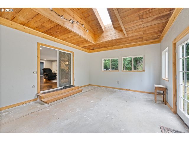 265 EASY STREET Rd, Silver Lake, WA 98645