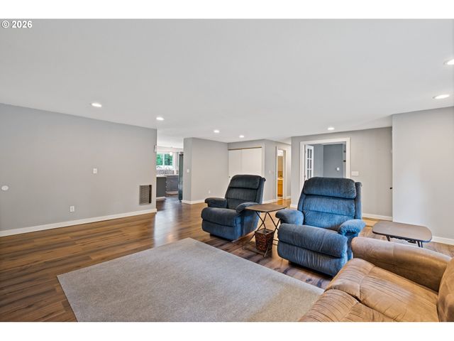 265 EASY STREET Rd, Silver Lake, WA 98645