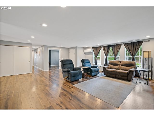 265 EASY STREET Rd, Silver Lake, WA 98645