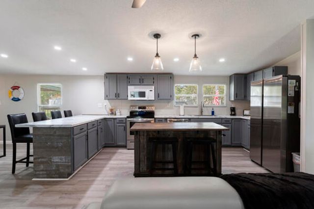 25251 S 603 Road, Grove, OK 74344