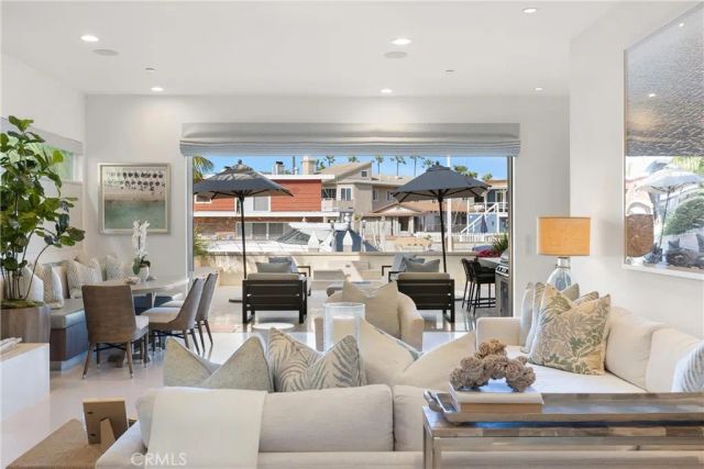 3306 Marcus Avenue, Newport Beach, CA 92663