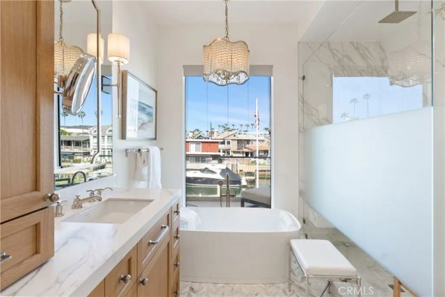 3306 Marcus Avenue, Newport Beach, CA 92663