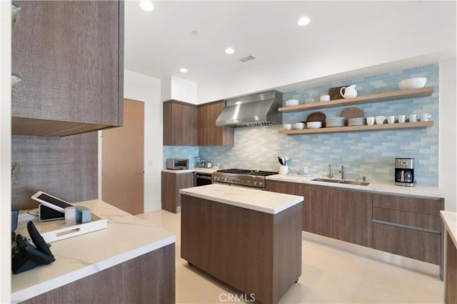 3306 Marcus Avenue, Newport Beach, CA 92663