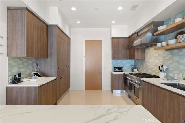 3306 Marcus Avenue, Newport Beach, CA 92663