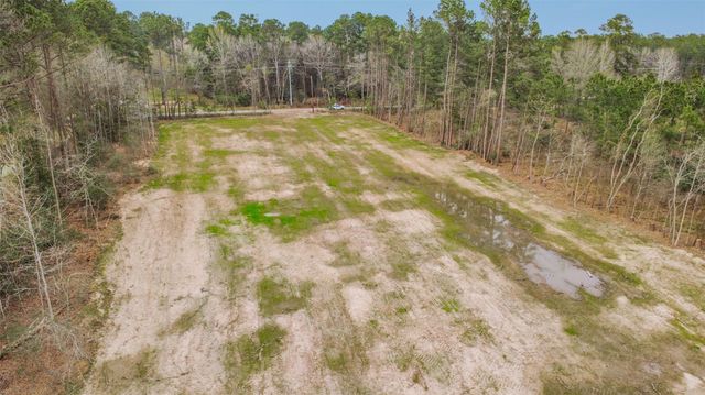 85 County Road 301 S, Dayton, TX 77535