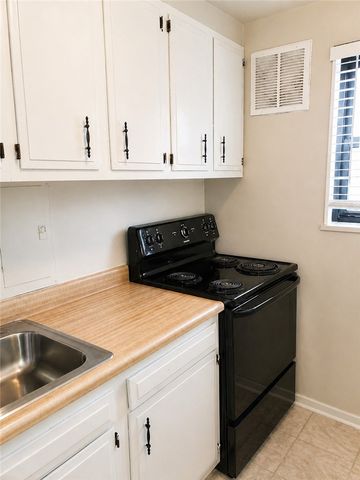 101 Mt Lebanon Blvd, Mt Lebanon, PA 15228