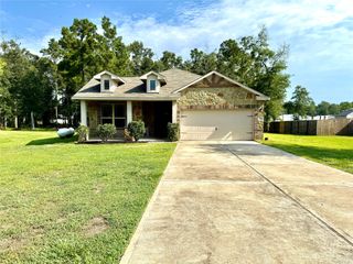 175 Road 662, Dayton, TX 77535