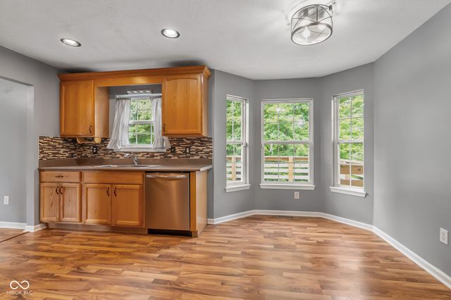 834 S Deer Run, Ellettsville, IN 47429