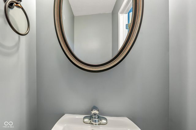 834 S Deer Run, Ellettsville, IN 47429
