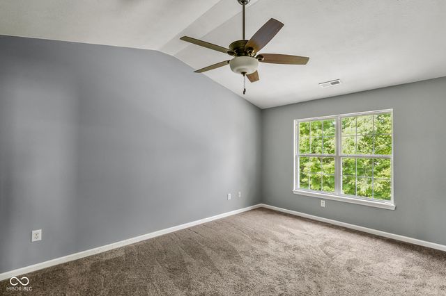 834 S Deer Run, Ellettsville, IN 47429