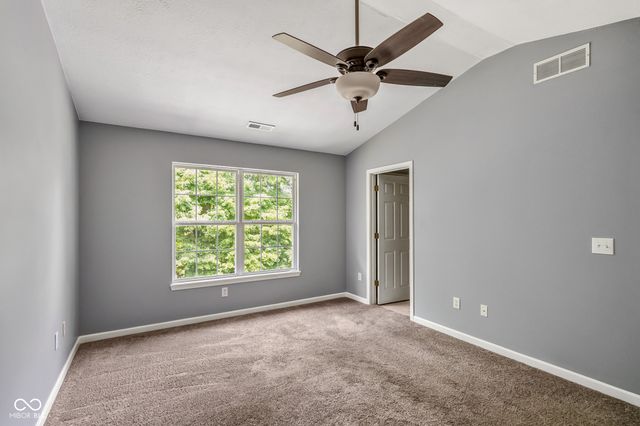 834 S Deer Run, Ellettsville, IN 47429