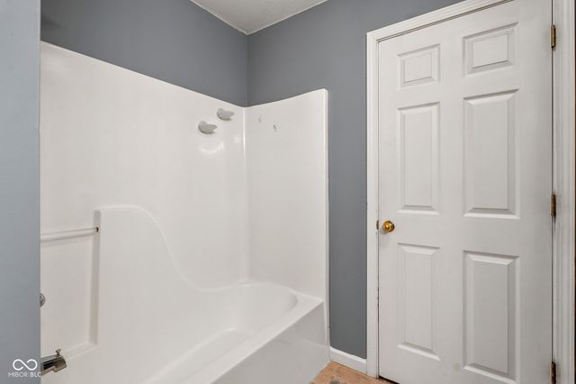 834 S Deer Run, Ellettsville, IN 47429