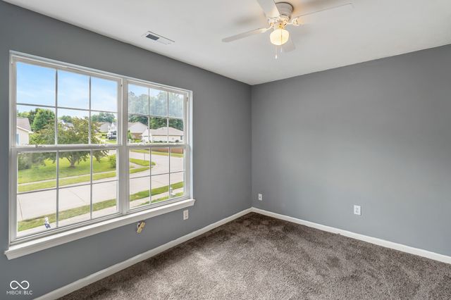834 S Deer Run, Ellettsville, IN 47429